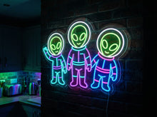 Load image into Gallery viewer, Three aliens neon sign, Alien trio neon sign, Triple alien neon sign