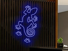 Load image into Gallery viewer, Salamander neon sign, lizard crawling on the wall neon sign, Reptile neon sign, Gecko neon sign, Iguana neon sign, Dragon neon sign