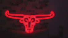 Load and play video in Gallery viewer, Bull neon sign, longhorn bull neon sign, head bull neon sign, cow head neon sign, western themed neon sign, cowboy neon sign, rodeo neonsign
