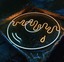 Load image into Gallery viewer, Melting Vinyl Record Neon Sign, Music Wall Decor neon sign, Melting Disk Neon Sign
